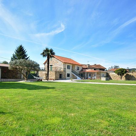 Galihost - Casa Con Enorme Jardin En Cambados Villa Buitenkant foto