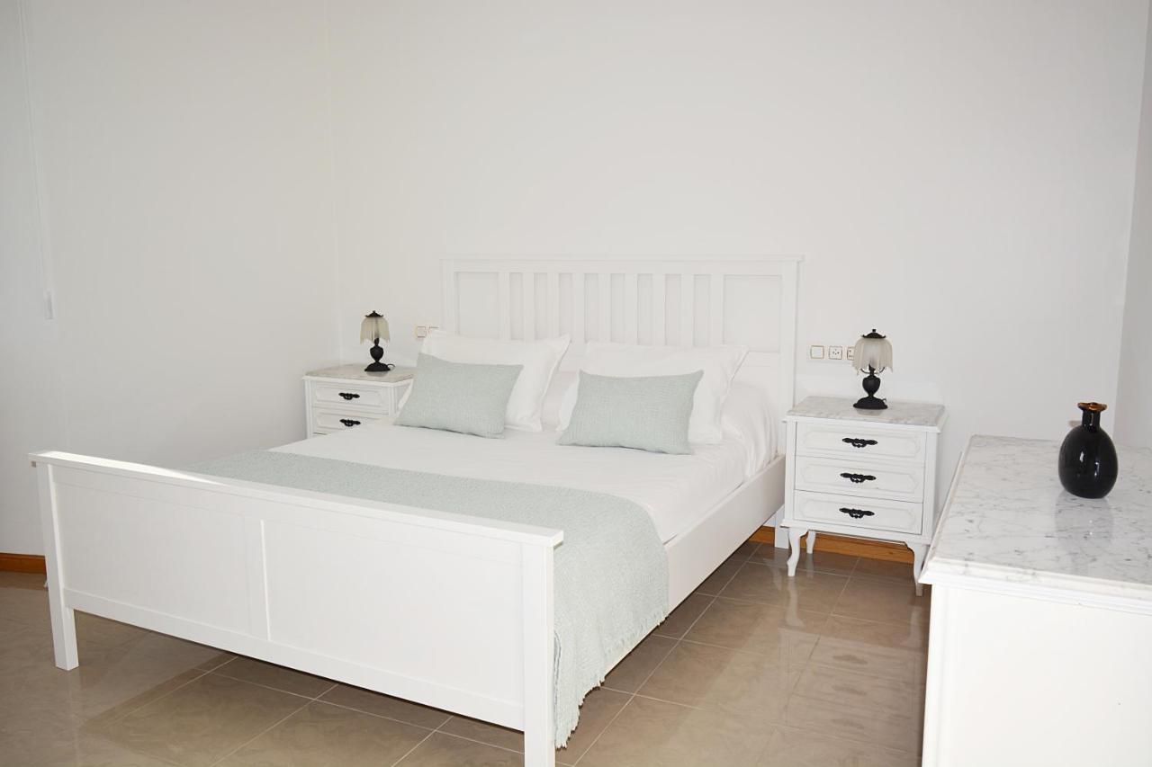 Galihost - Casa Con Enorme Jardin En Cambados Villa Buitenkant foto