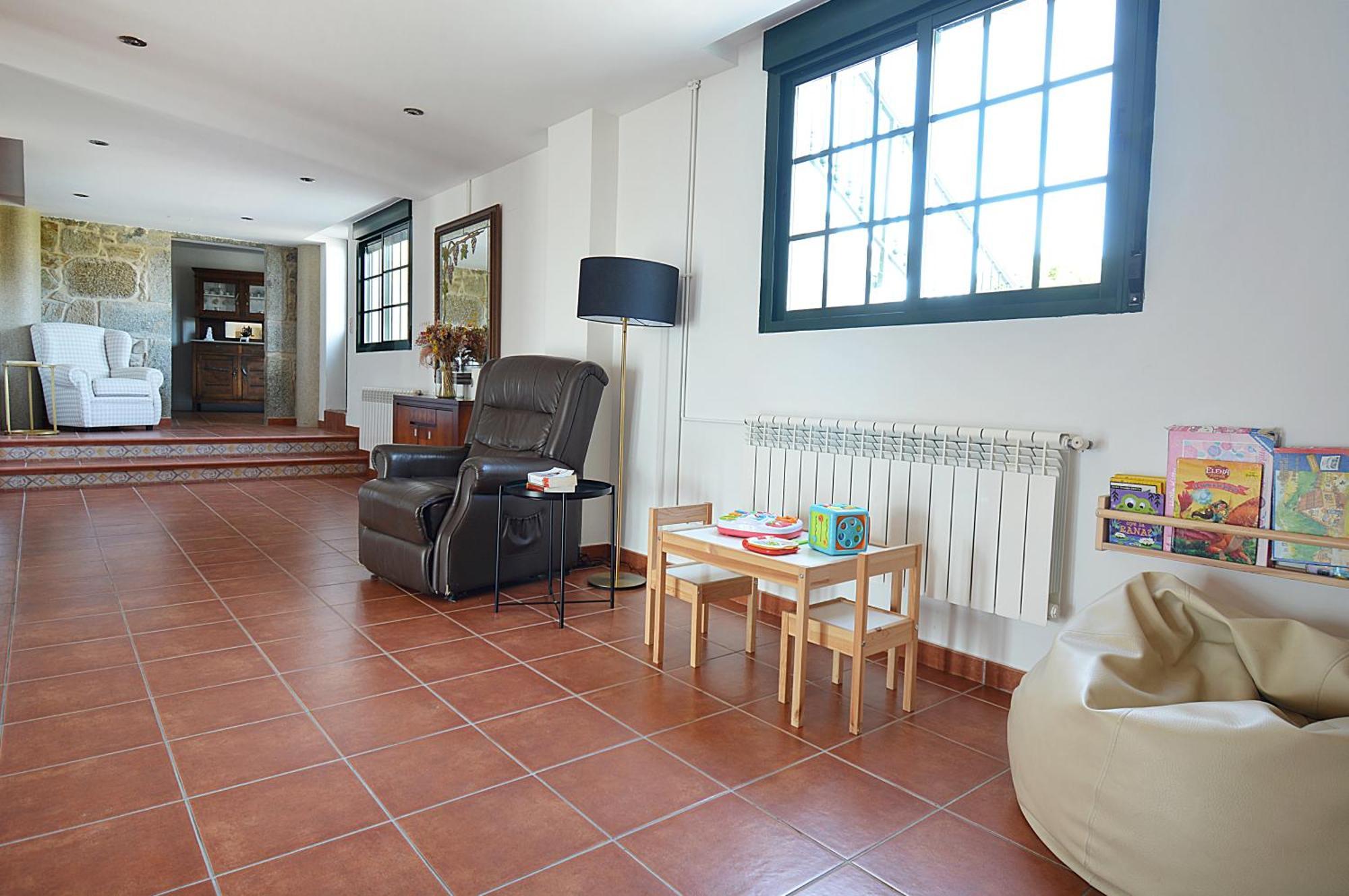 Galihost - Casa Con Enorme Jardin En Cambados Villa Buitenkant foto